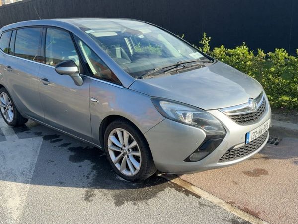Vauxhall Zafira MPV, Diesel, 2013, Silver