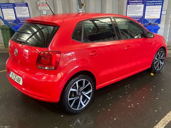 Volkswagen Polo Hatchback, Petrol, 2012, Red