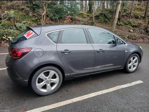 Vauxhall Astra Hatchback, Diesel, 2010, Grey