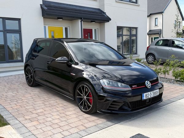 Volkswagen Golf Hatchback, Petrol, 2016, Black