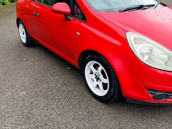Opel Corsa Hatchback, Diesel, 2010, Red
