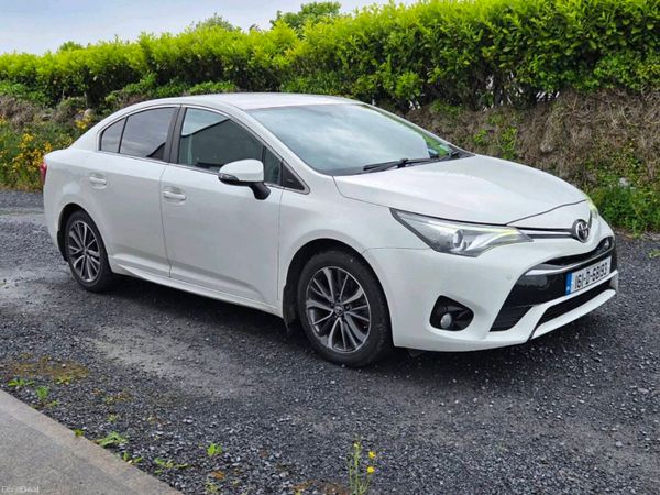 Toyota Avensis Saloon, Diesel, 2016, White