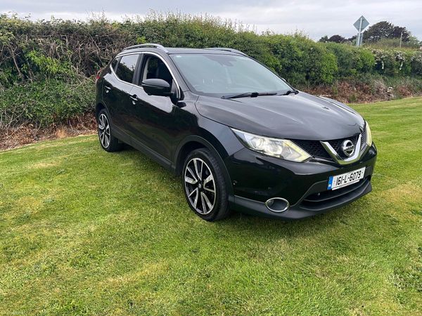Nissan Qashqai Hatchback, Diesel, 2016, Black