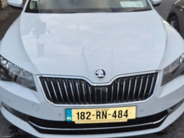 Skoda Superb Hatchback, Diesel, 2018, White
