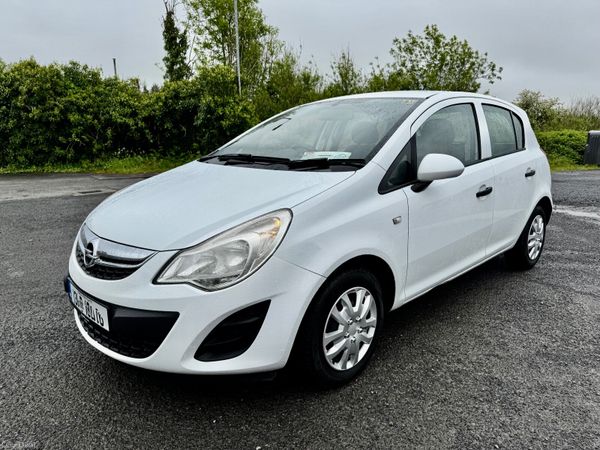 Opel Corsa Hatchback, Petrol, 2013, White