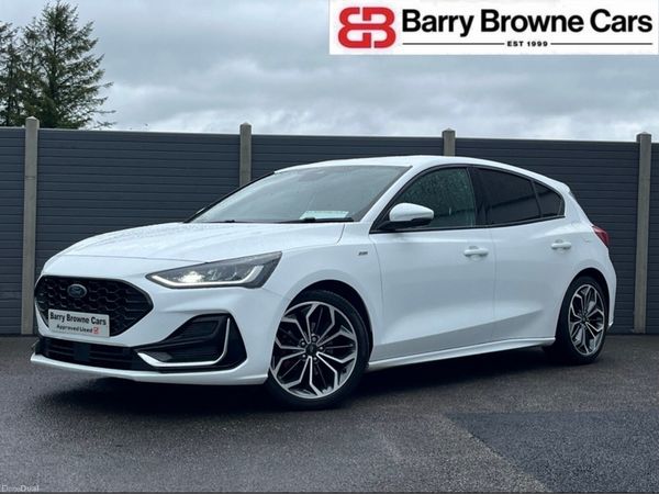 Ford Focus Hatchback, Diesel, 2023, White