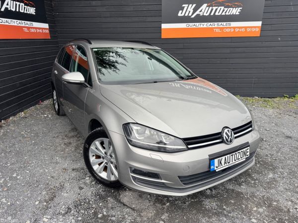 Volkswagen Golf Estate, Petrol, 2016, Gold
