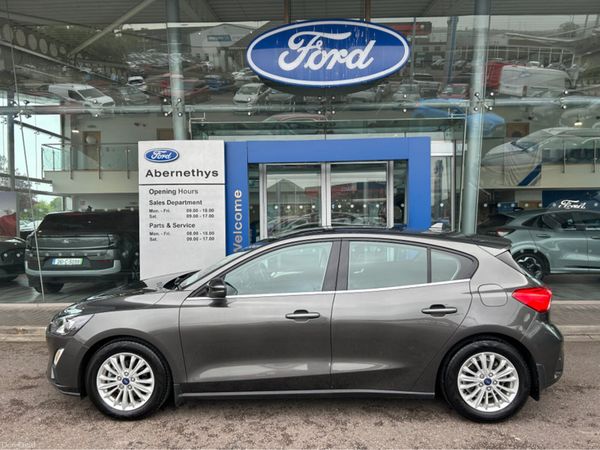 Ford Focus Hatchback, Diesel, 2020, Grey
