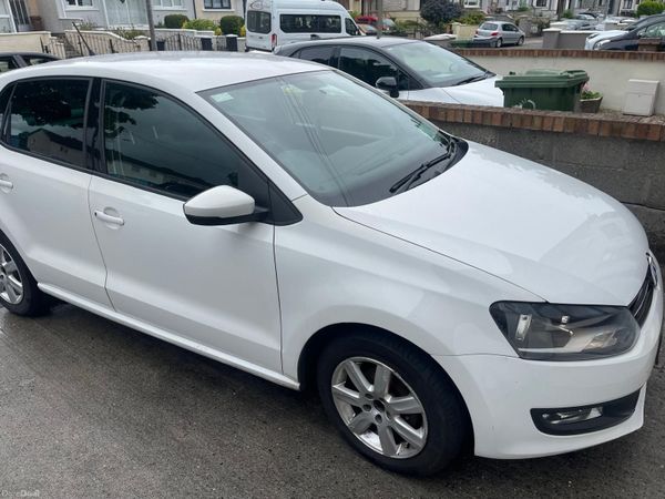 Volkswagen Polo Hatchback, Petrol, 2013, White