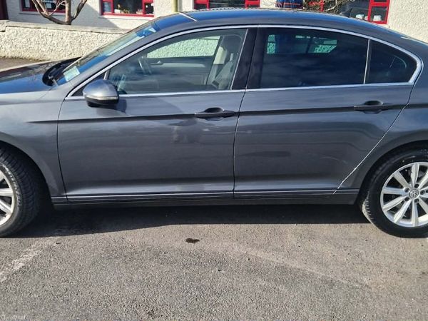 Volkswagen Passat Saloon, Diesel, 2016, Grey