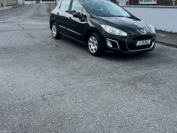 Peugeot 308 Hatchback, Diesel, 2011, Black