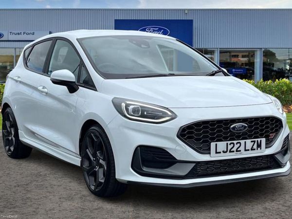 Ford Fiesta Hatchback, Petrol, 2022, White