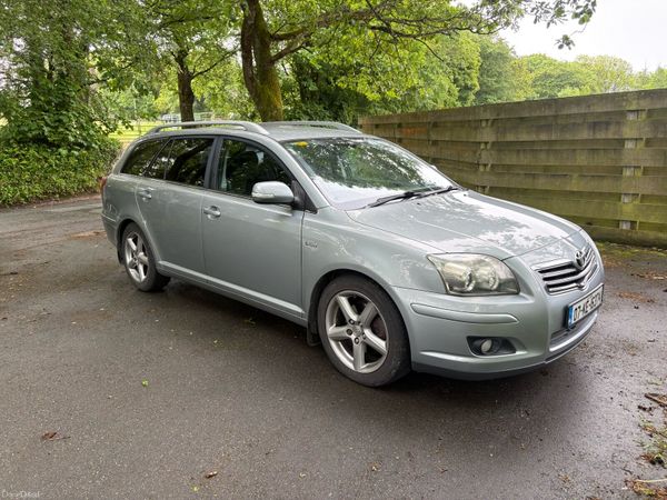 Toyota Avensis Estate, Diesel, 2007, Silver