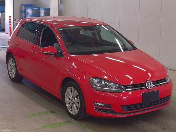 Volkswagen Golf Hatchback, Petrol, 2016, Red