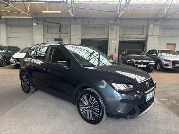 SEAT Arona Hatchback, Petrol, 2023, Grey