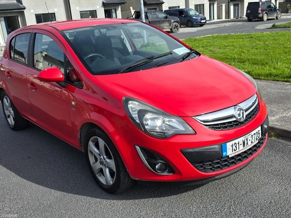 Vauxhall Corsa Hatchback, Diesel, 2013, Red