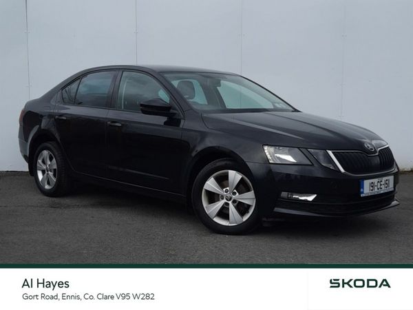 Skoda Octavia Saloon, Diesel, 2019, Black