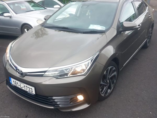 Toyota Corolla Saloon, Diesel, 2018, Grey