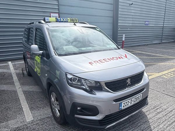 Peugeot Rifter MPV, Petrol, 2022, Grey