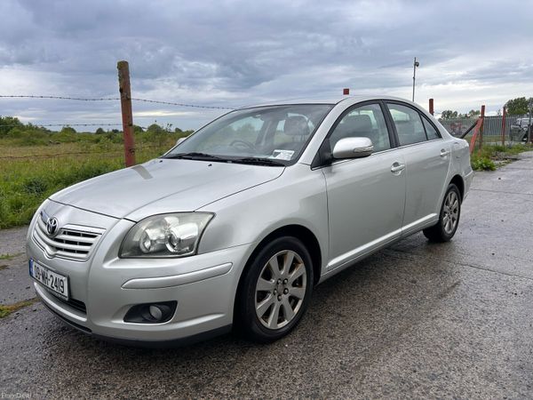 Toyota Avensis Saloon, Petrol, 2009, Silver