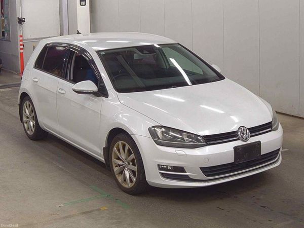 Volkswagen Golf Hatchback, Petrol, 2015, White