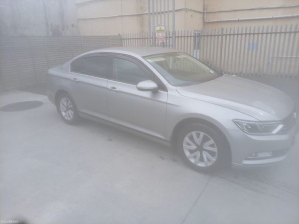 Volkswagen Passat Saloon, Diesel, 2015, Silver