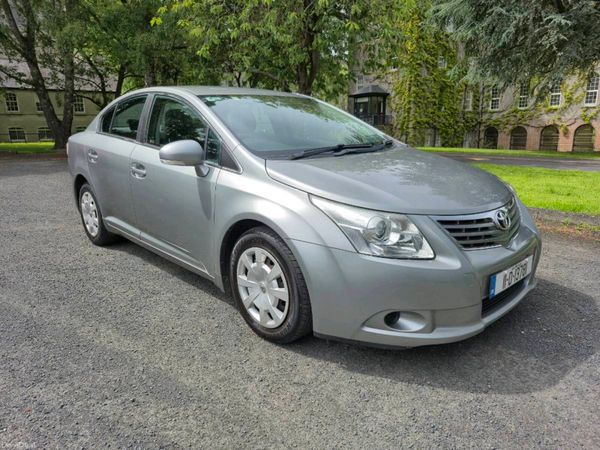 Toyota Avensis Saloon, Diesel, 2011, Grey