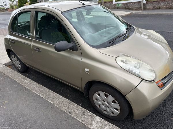 Nissan Micra Hatchback, Petrol, 2005, Gold