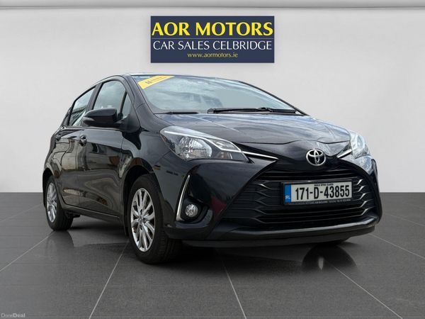Toyota Yaris Hatchback, Petrol, 2017, Black
