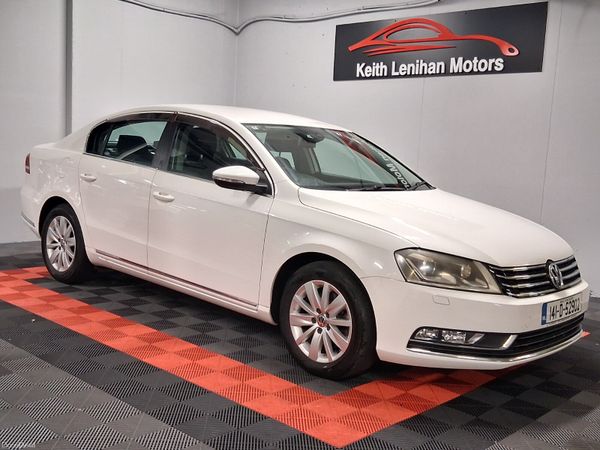 Volkswagen Passat Saloon, Petrol, 2014, White