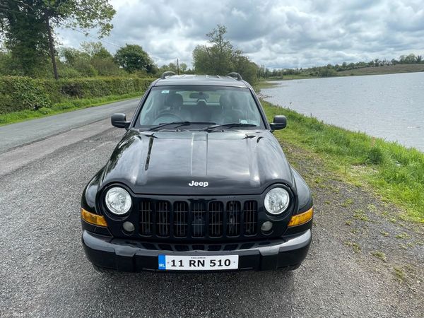 Jeep Cherokee SUV, Diesel, 2011, Black
