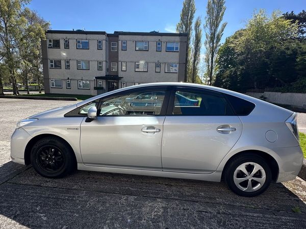 Toyota Prius Hatchback, Petrol Hybrid, 2014, Silver
