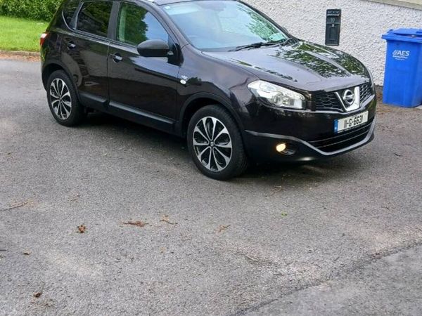 Nissan Qashqai Hatchback, Diesel, 2011, Black