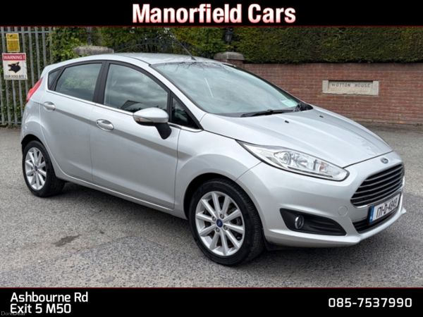 Ford Fiesta Hatchback, Petrol, 2017, Grey