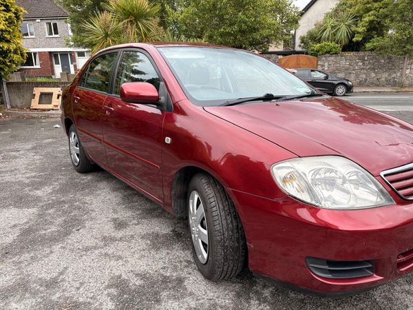 Toyota Corolla Saloon, Petrol, 2006, Red