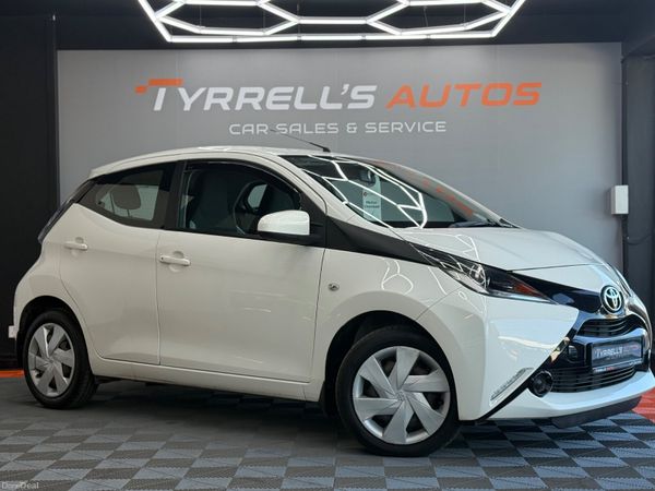 Toyota Aygo Hatchback, Petrol, 2018, White