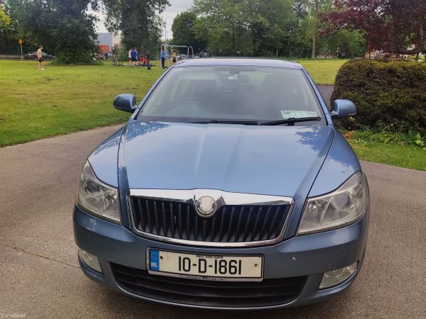 Skoda Octavia Hatchback, Diesel, 2010, Grey
