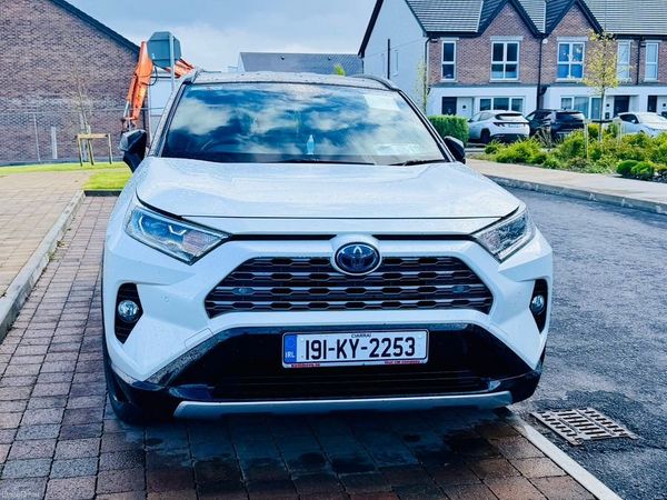 Toyota RAV4 SUV, Petrol Hybrid, 2019, White