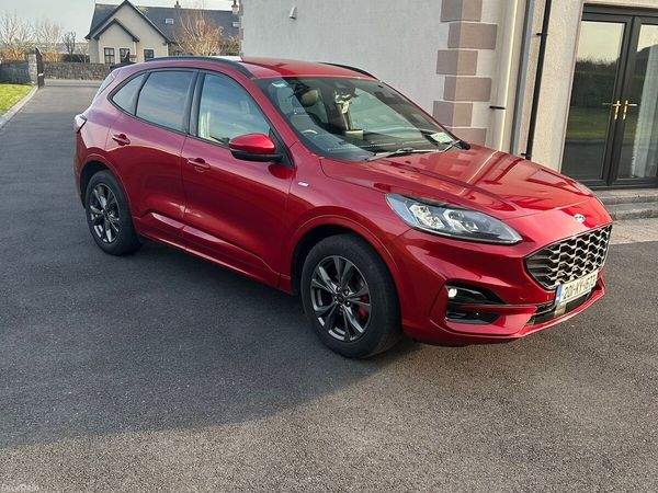 Ford Kuga SUV, Diesel, 2020, Red