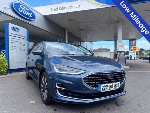 Ford Focus Hatchback, Petrol Hybrid, 2022, Blue