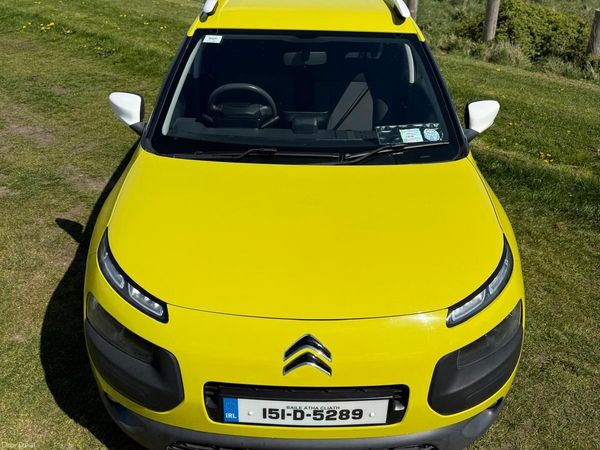 Citroen C4 Hatchback, Petrol, 2015, Yellow