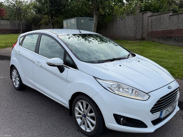 Ford Fiesta Hatchback, Petrol, 2017, White