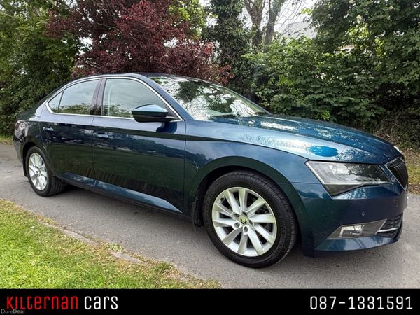 Skoda Superb Hatchback, Diesel, 2019, Blue