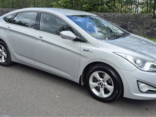 Hyundai i40 Saloon, Diesel, 2012, Silver
