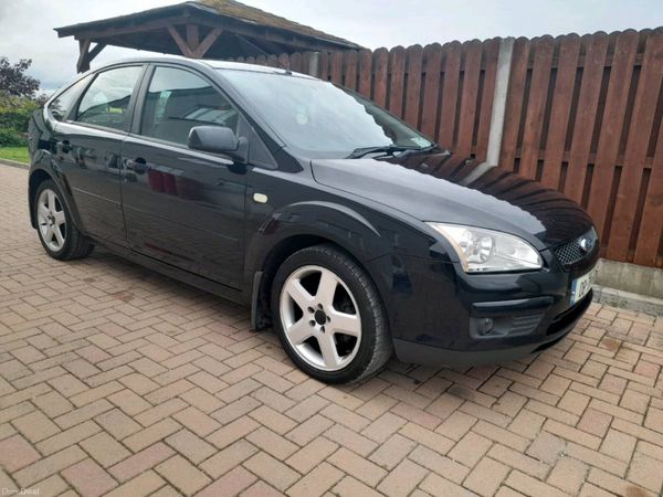 Ford Focus Hatchback, Petrol, 2008, Black