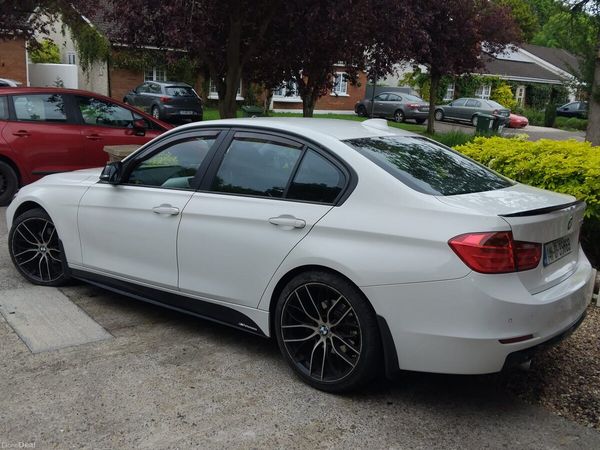 BMW 3-Series Saloon, Diesel, 2014, White