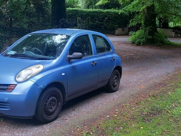 Nissan Micra Hatchback, Petrol, 2004, Blue