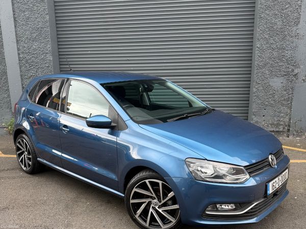 Volkswagen Polo Hatchback, Petrol, 2016, Blue