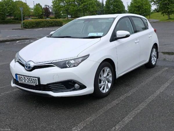 Toyota Auris Hatchback, Petrol Hybrid, 2018, White