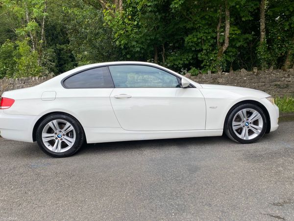 BMW 3-Series Coupe, Diesel, 2009, White
